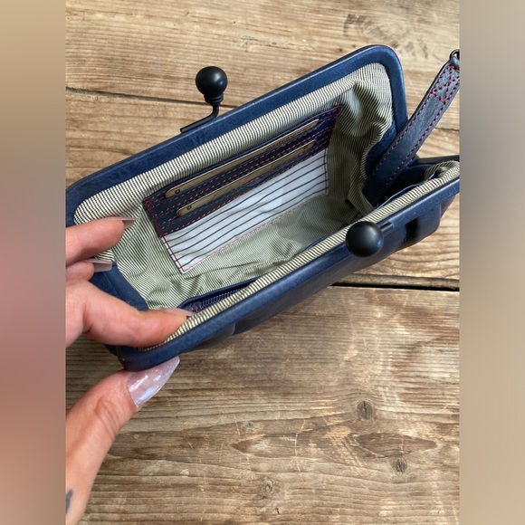 Rose - Navy | Aunts and Uncles Wallet - Picture 3 of 4